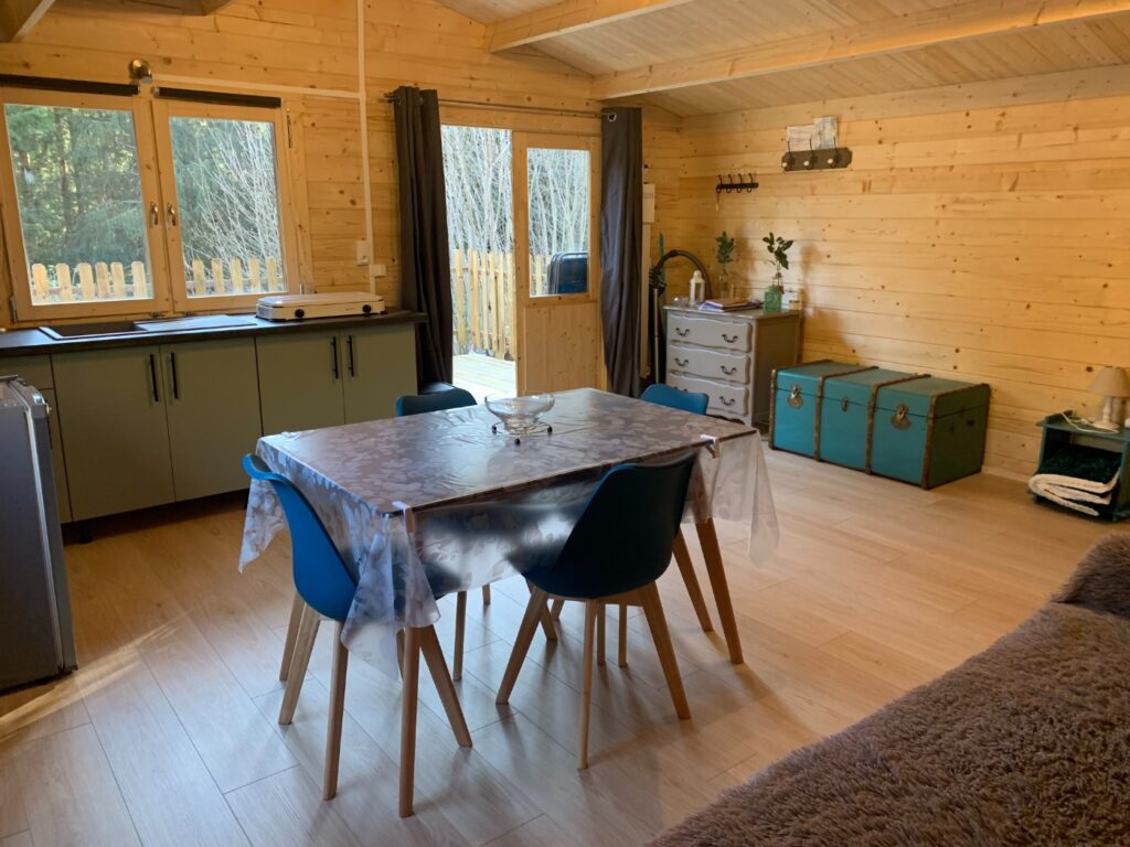 cabane auvergnate interieur 4